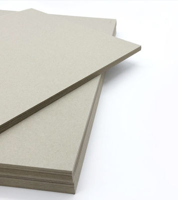 Dimensione personalizzata Carta semplice laminata 800 gm fogli di cartone grigio a fette