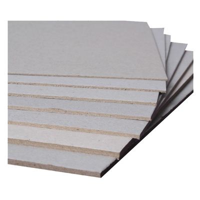 Legatura e stampa in gravura rese possibili con fogli di cartone