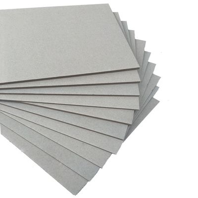 Carta di pasta di carta grigio fogli di cartone per copertine di libri o cartoni mobili