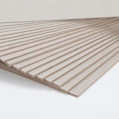 Non rivestito 1mm 1.5mm 2mm 3mm carta di cartone grigia carta di cartone grigia stratificata cartone a chip per imballaggi chimici PE rivestimento
