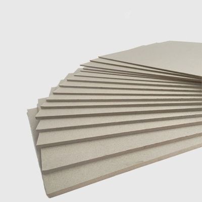 Cartone di particolato grigio laminato per prodotti chimici