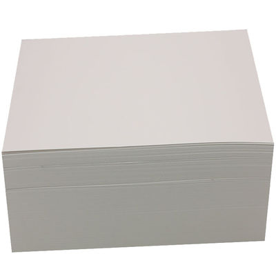 1.3mm 1.6mm Spessore di pasta riciclata Cartone bianco rivestito di cartone duplex con carta grigio